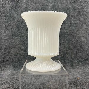 Vintage E.O. Brody Co. 5" Ribbed Milk Glass Vase / Plantar 5" #M4000